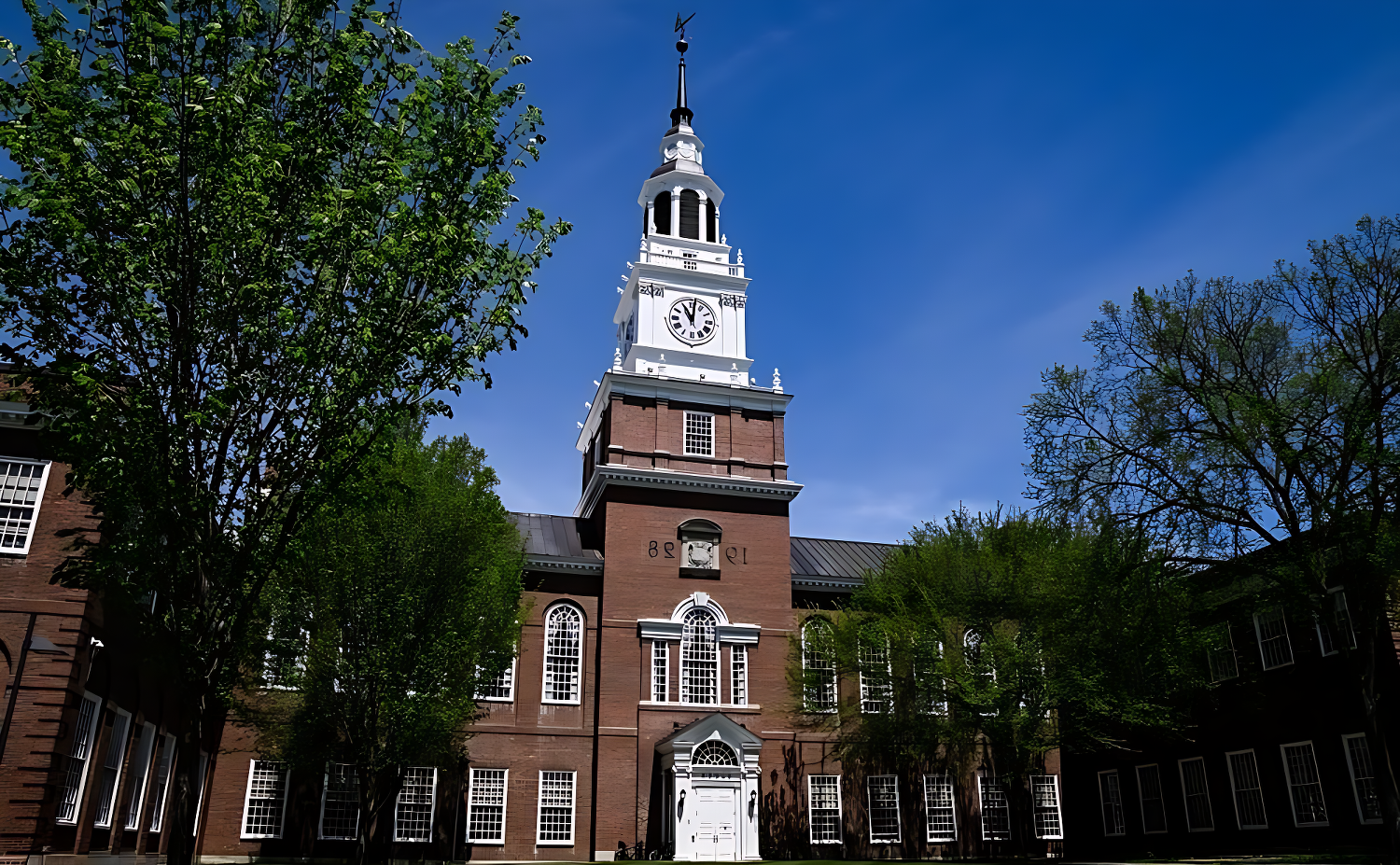 Dartmouth College campus photo